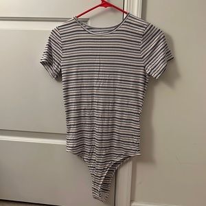 Hollister bodysuit size M